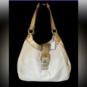 COACH Leather Soho Lynn EUC Shoulder Cream and Gold Shoulder Bag